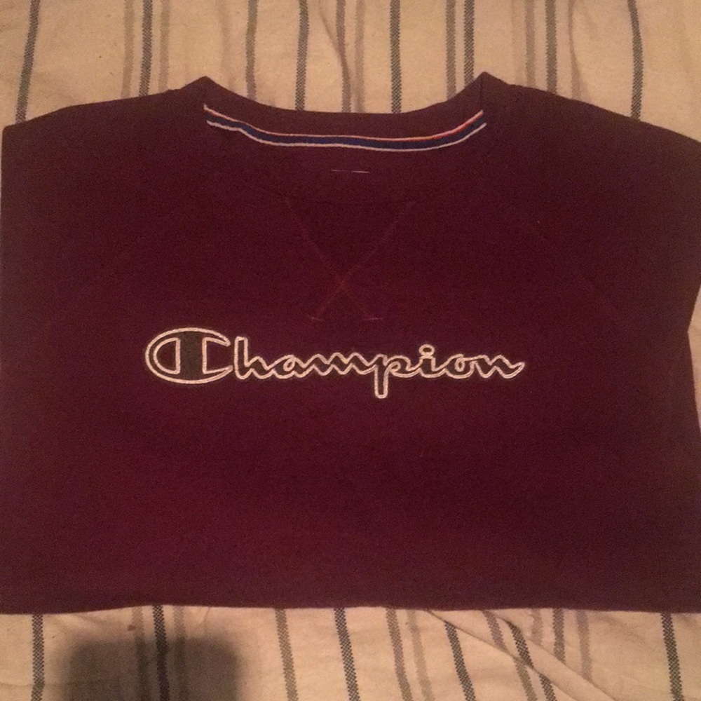 Woman’s champion sweatshirt size xs